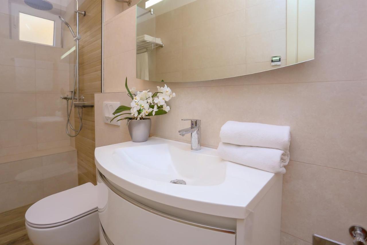 Apartment Dvor Спліт Екстер'єр фото