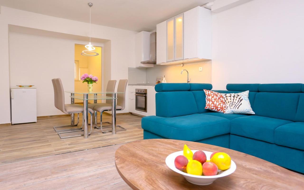 Apartment Dvor Спліт Екстер'єр фото