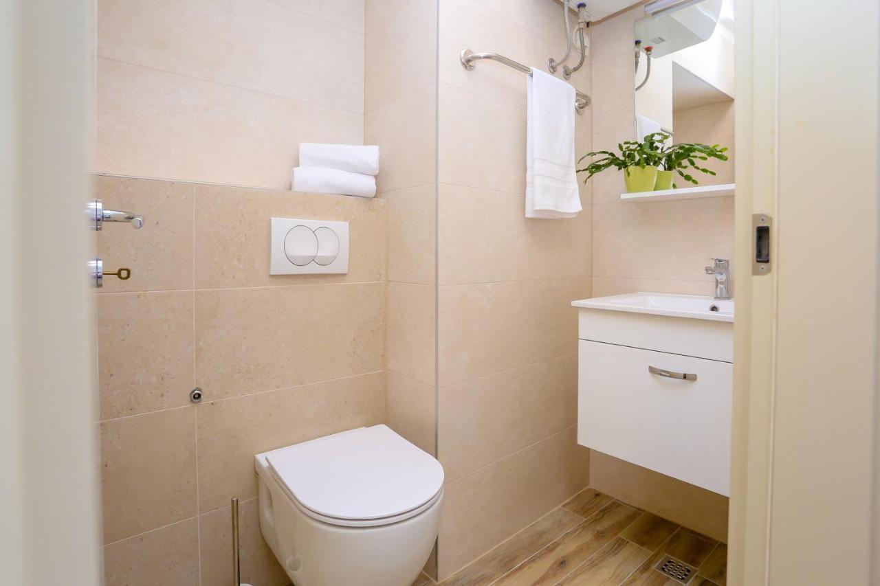 Apartment Dvor Спліт Екстер'єр фото